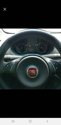 FIAT GRAND SIENA 1.6 MPI ESSENCE 16V FLEX 4P MANUAL FIAT GRAND SIENA 1.6 MPI ESSENCE 16V FLEX 4P MANUAL